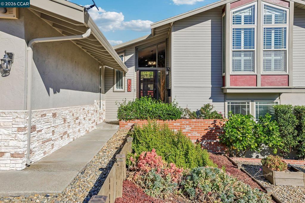 2609 Moraga Dr