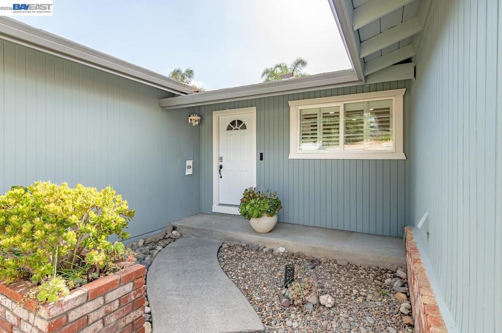 1317 Saint Mary Dr