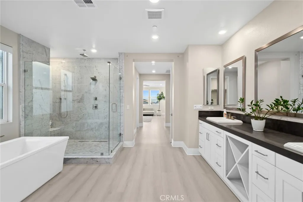 Irvine, California 92618, United States, 6 Bedrooms Bedrooms, ,7 BathroomsBathrooms,Residential,Active,209874