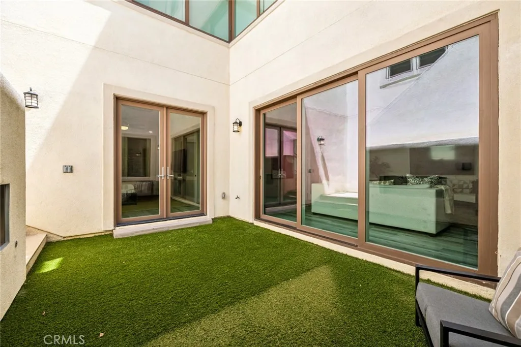 Irvine, California 92618, United States, 6 Bedrooms Bedrooms, ,7 BathroomsBathrooms,Residential,Active,209874