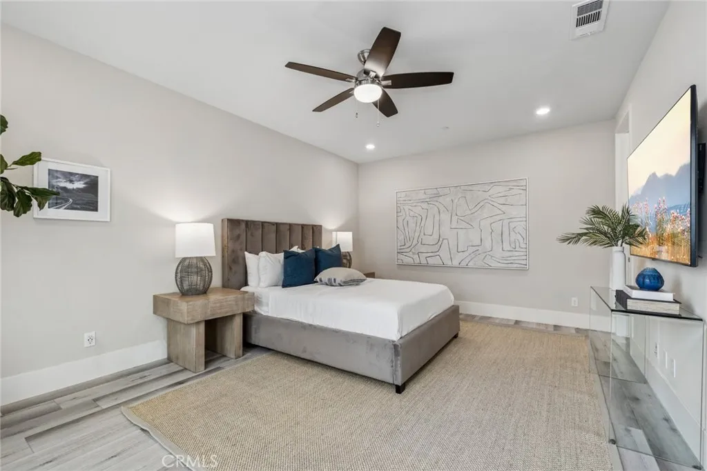 Irvine, California 92618, United States, 6 Bedrooms Bedrooms, ,7 BathroomsBathrooms,Residential,Active,209874