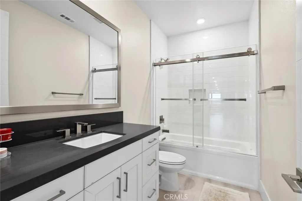 Irvine, California 92618, United States, 6 Bedrooms Bedrooms, ,7 BathroomsBathrooms,Residential,Active,209874