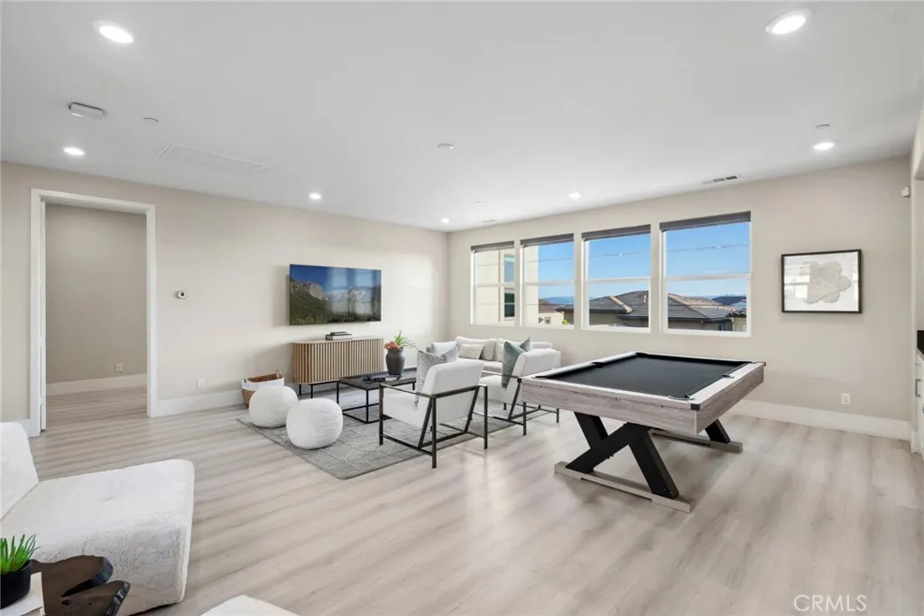 Irvine, California 92618, United States, 6 Bedrooms Bedrooms, ,7 BathroomsBathrooms,Residential,Active,209874