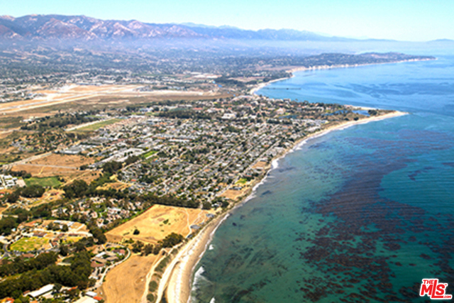 This premier, 37 property portfolio offers a rare mix of single family, duplex, 4-plex and larger multifamily properties located on Del Playa Drive in Isla Vista, CA. Del Playa runs along the ocean bluffs adjacent to the University of California at Santa Barbara and remains the most sought after street for student housing in the community. Portfolio offers 66 units that house 564 students. PLEASE SEE DOCUMENTS FOR CONFIDENTIALITY AGREEMENT. SIGN AND RETURN TO LISTING AGENT TO VIEW FULL OFFERING MEMORANDUM.