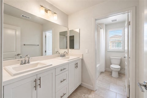 Tiny photo for 23201 W Canterbury Way, West Hills, CA 91307 (MLS # SR26178386)