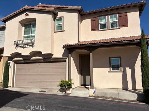 Photo of 23201 W Canterbury Way, West Hills, CA 91307 (MLS # SR26178386)