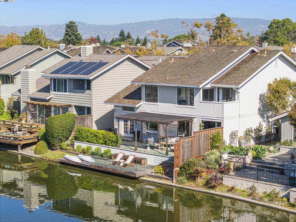 HARBOR BAY ISLE - Residential