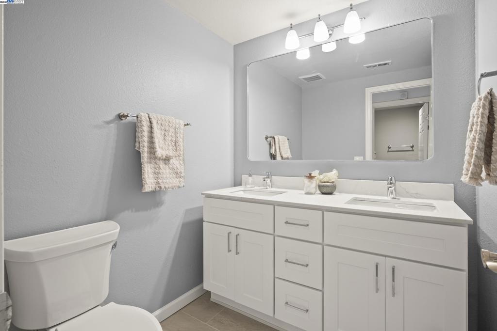 HARBOR BAY ISLE - Residential