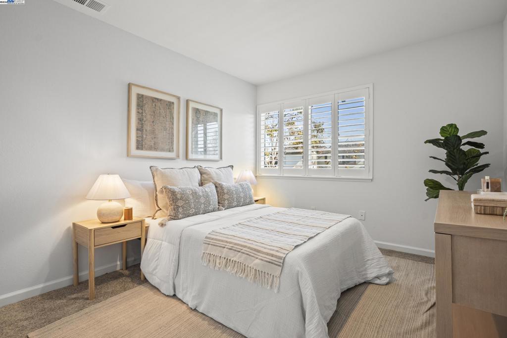 HARBOR BAY ISLE - Residential