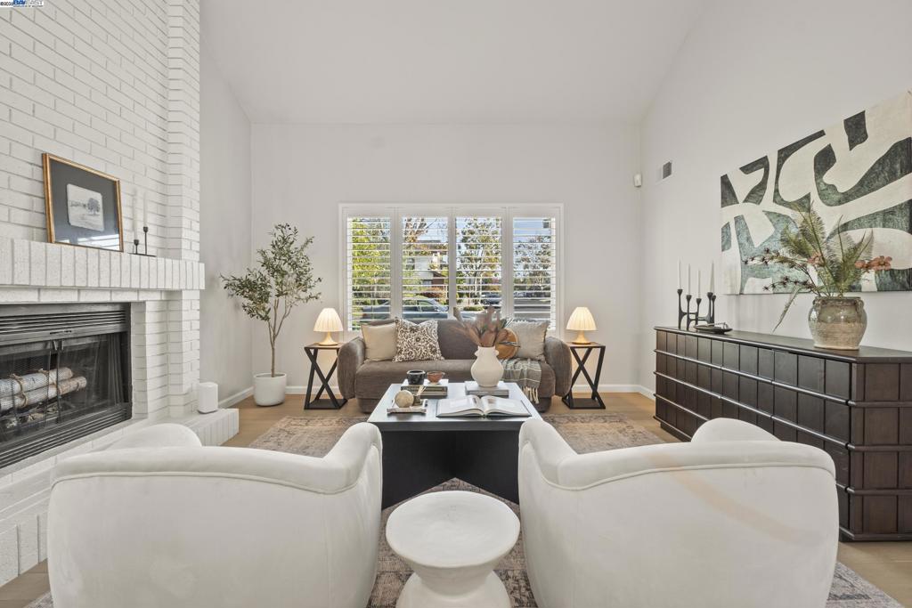 HARBOR BAY ISLE - Residential