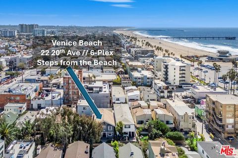 Photo of 22 20th Avenue, Venice, CA 90291 (MLS # 25521353) Photo of 22 20th Avenue, Venice, CA 90291 (MLS # 25521353)