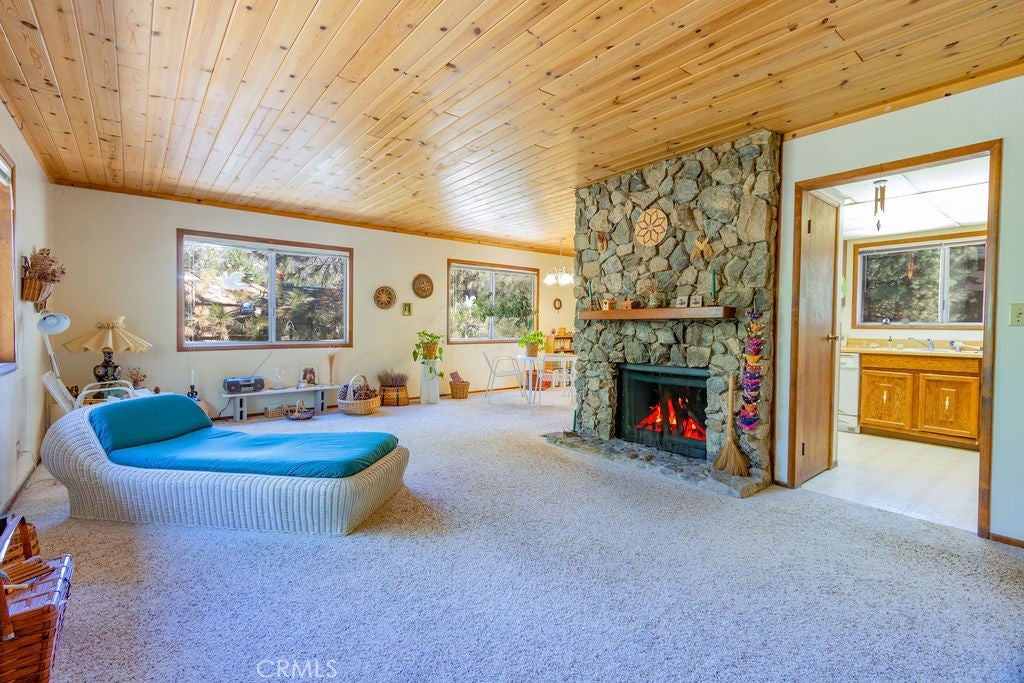 2220 Symonds