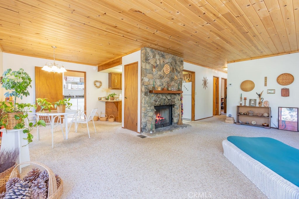 2220 Symonds