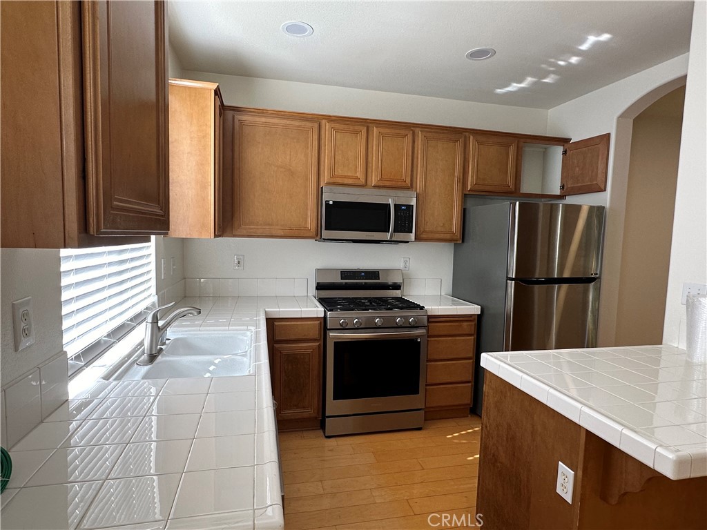 1716 Timberwood