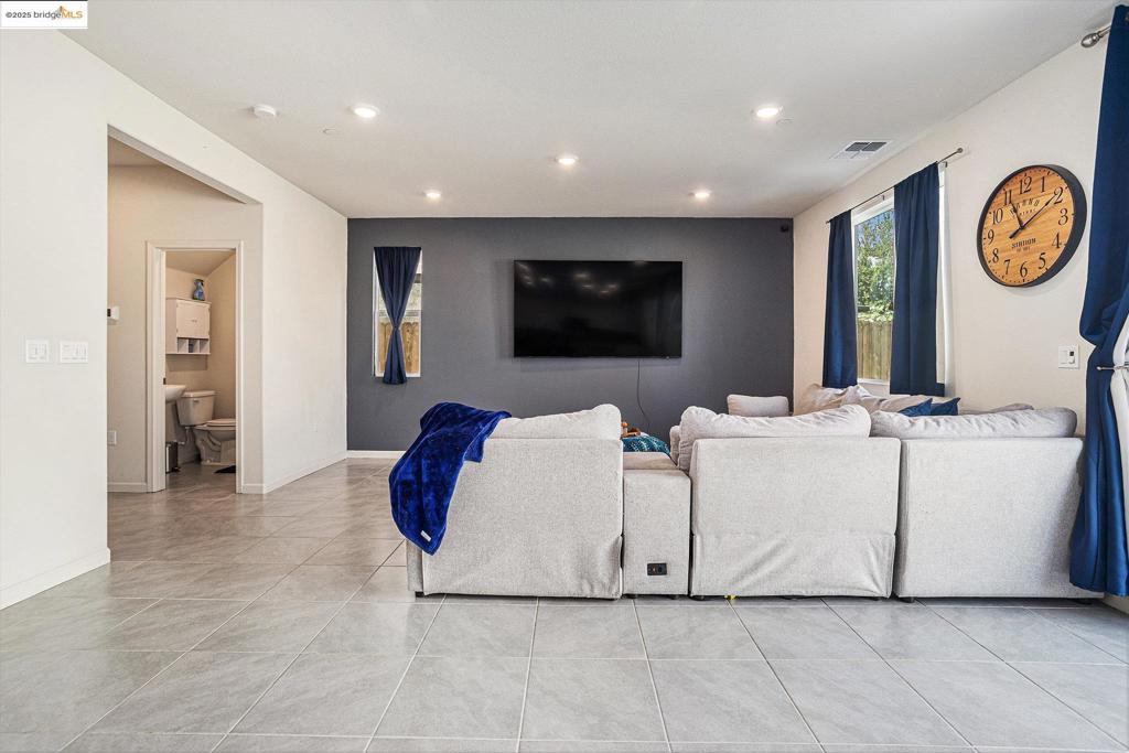 Not Listed - Residential