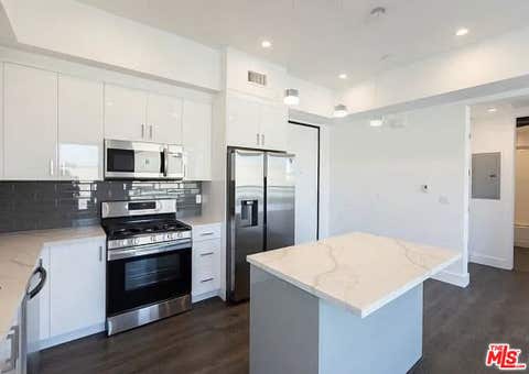Photo of 5254 Denny Avenue #202, North Hollywood, CA 91601 (MLS # 26843609)