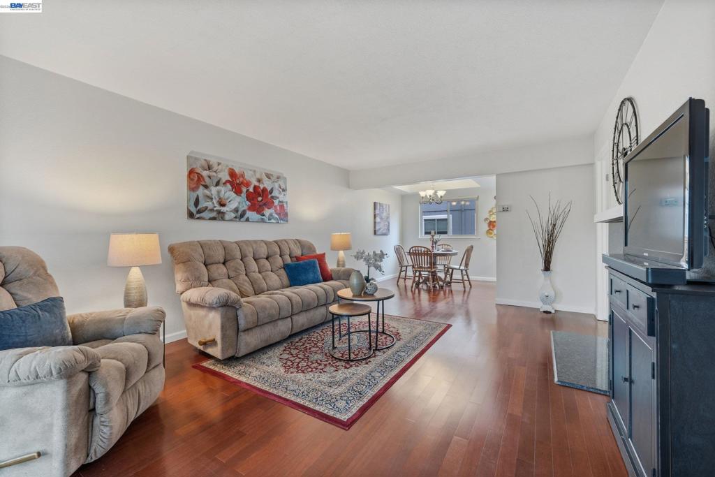 3551 Norton Way