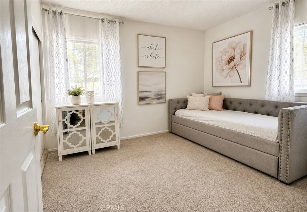 2209 Grovemont