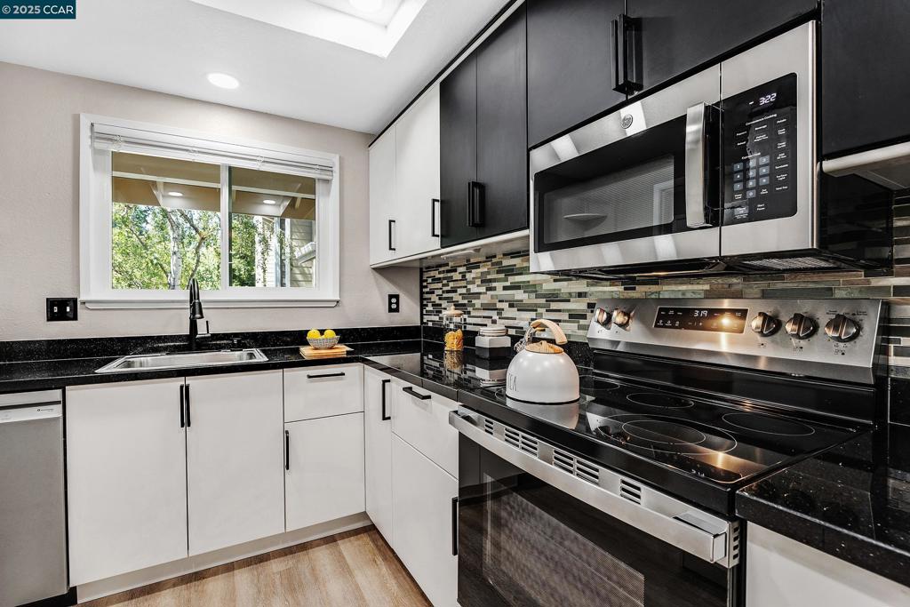 CARRIAGE PLACE - Residential