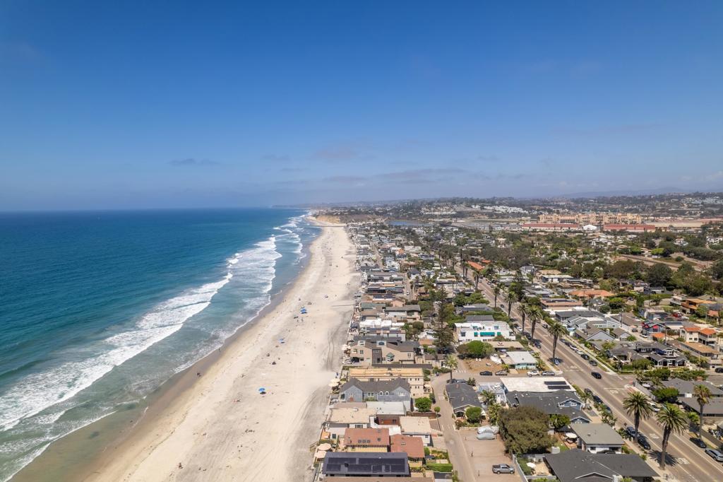 Del Mar - Residential
