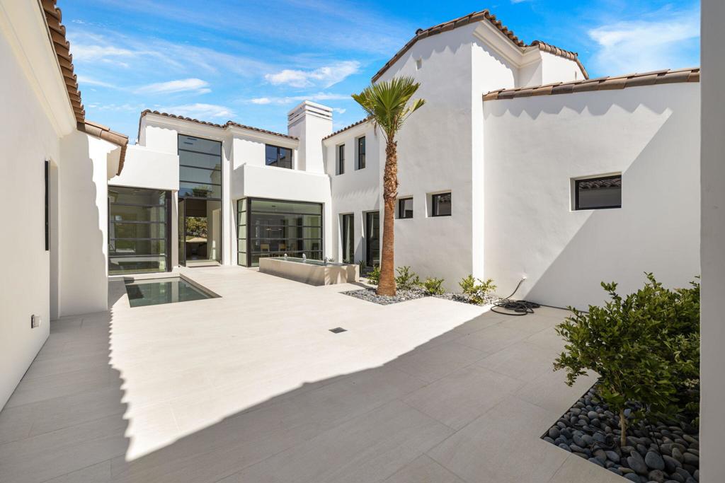 The Hideaway - Residential