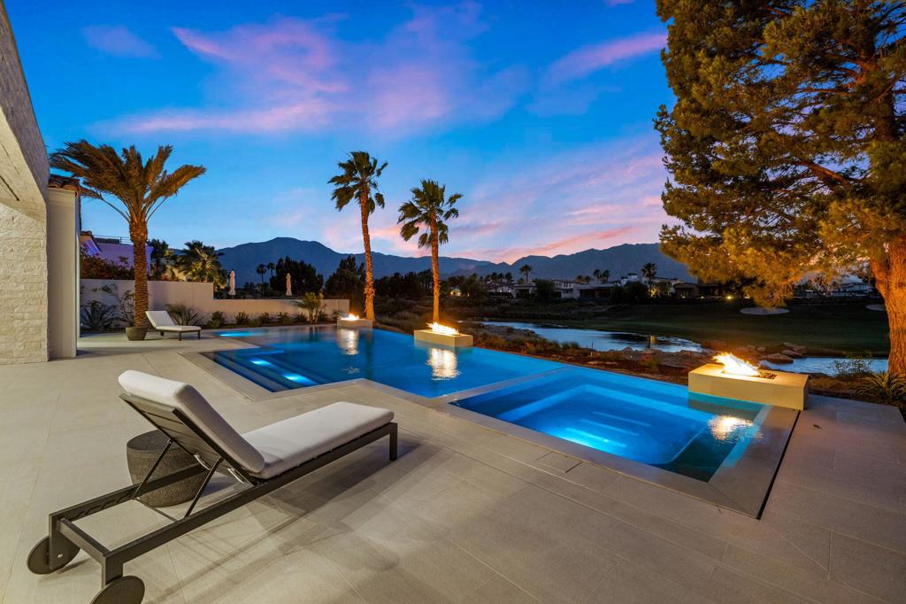 The Hideaway - Residential