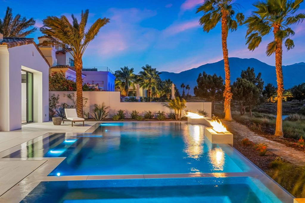 The Hideaway - Residential