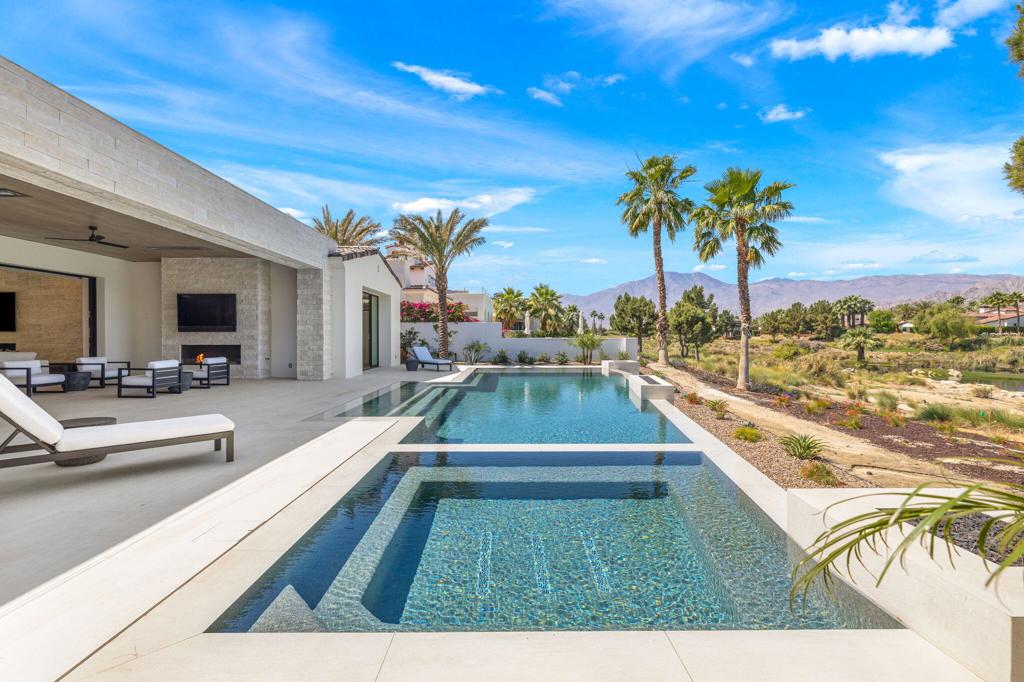 The Hideaway - Residential