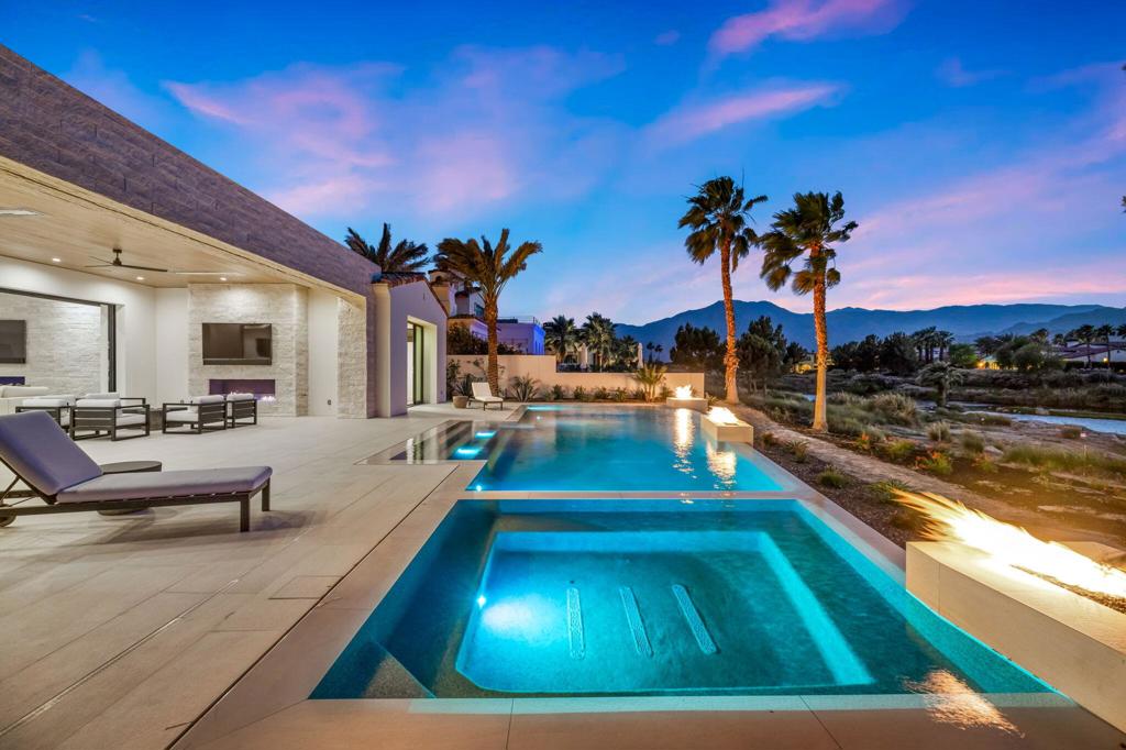 The Hideaway - Residential