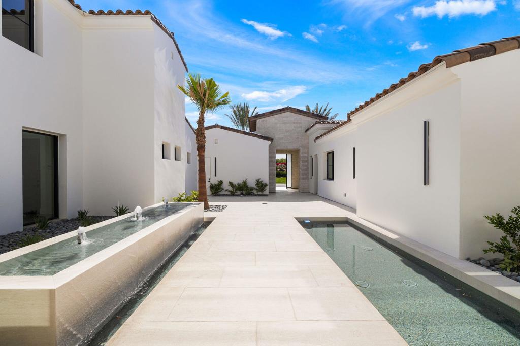 The Hideaway - Residential