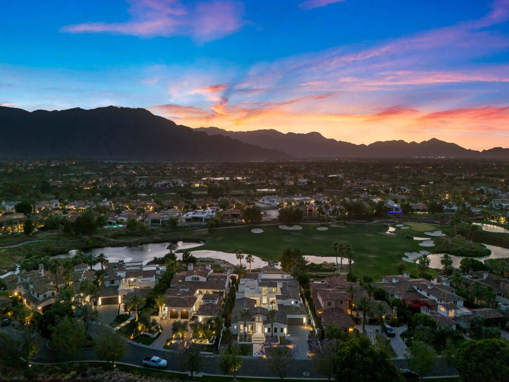 The Hideaway - Residential