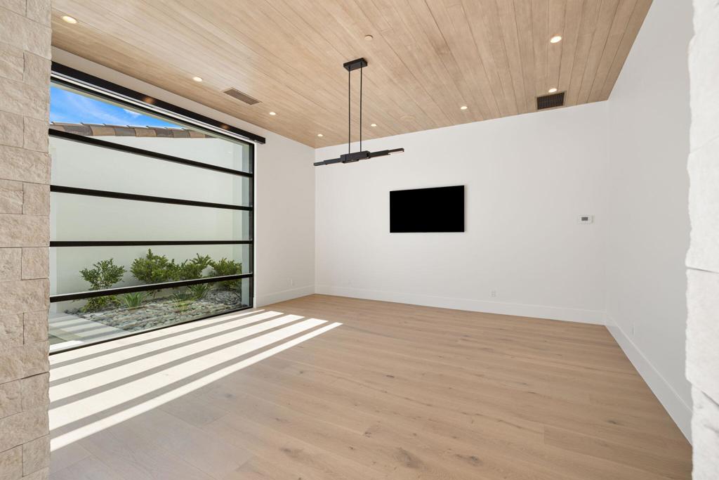 The Hideaway - Residential