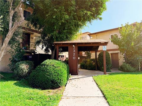 Photo of 7320 Lennox Avenue #H1, Van Nuys, CA 91405 (MLS # AR25253807)
