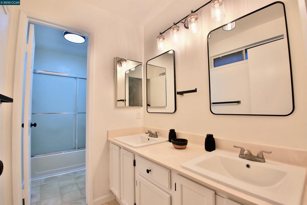 SOMERSET HIGHLAN - Residential