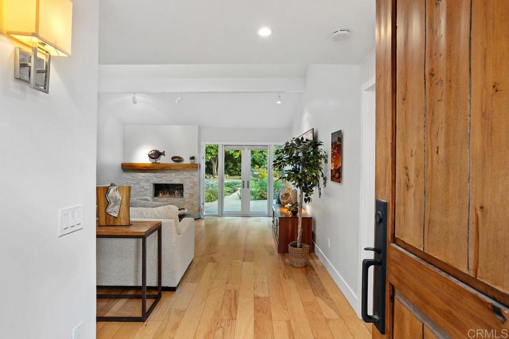 1277 Santa Luisa Dr.