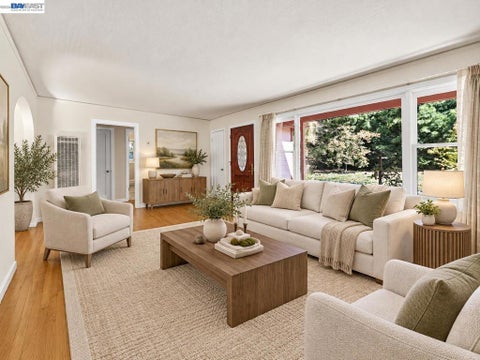 Photo of 659 Peach St ST, Novato, CA 94945 (MLS # 41145324)