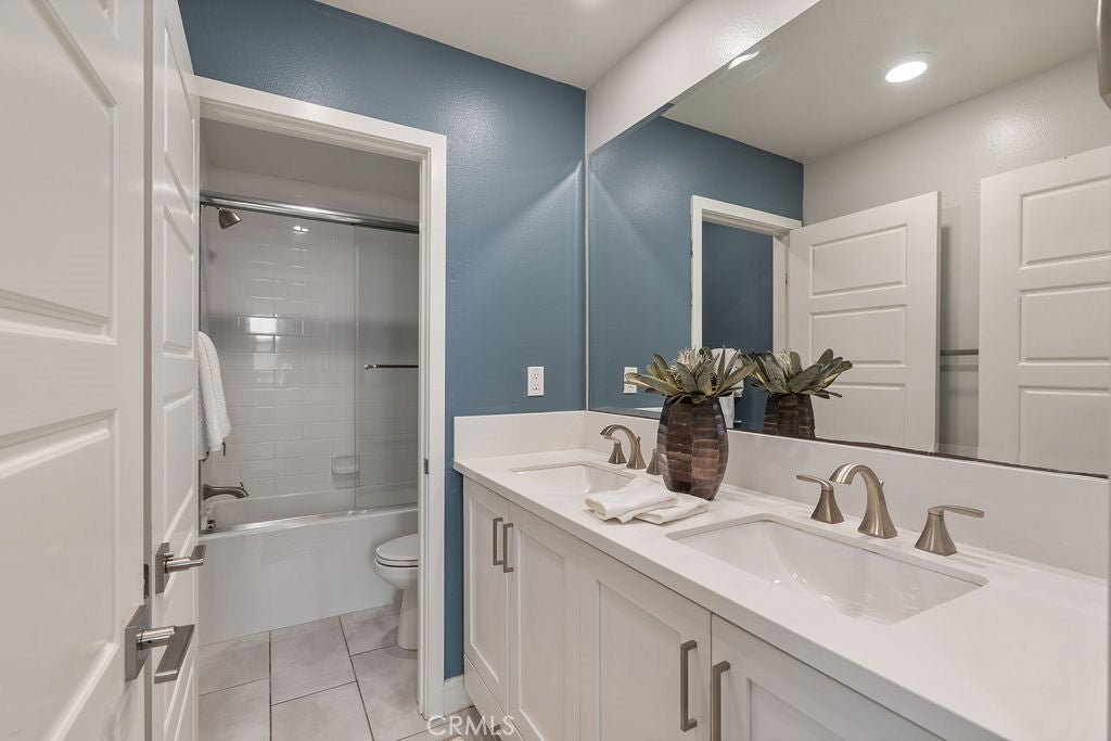 128 Catalyst, Irvine CA 92618 - Photo 22