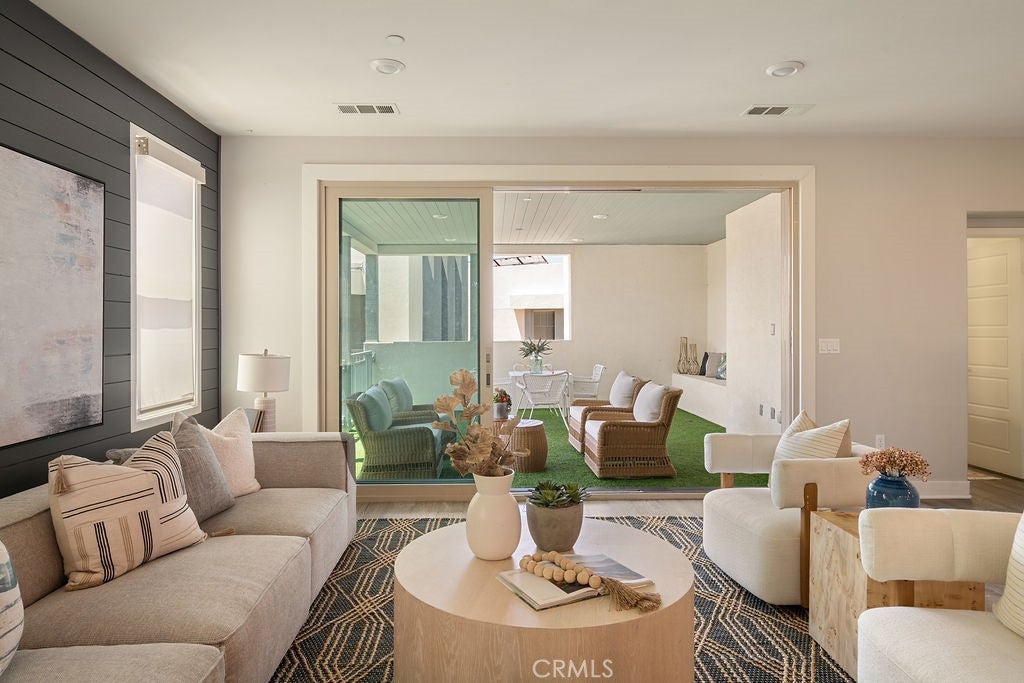 128 Catalyst, Irvine CA 92618 - Photo 49