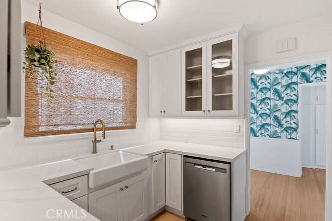 Photo of 515 San Vicente Blvd #D, Santa Monica, CA 90402 (MLS # SR26214829)