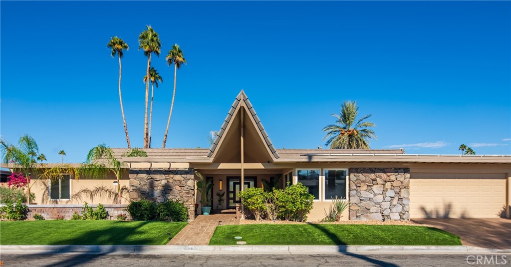 Tahquitz Creek Golf Course (33508) - Residential