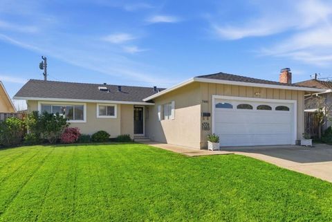 Photo of 7490 Dumas Drive, Cupertino, CA 95014 (MLS # ML82036953)
