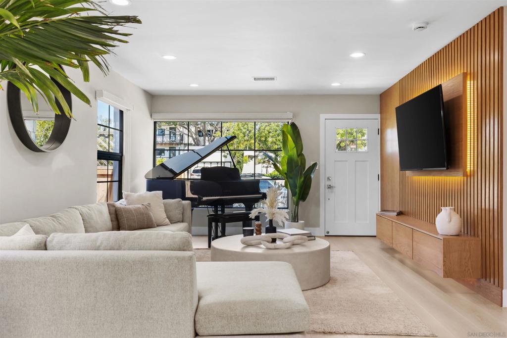 Pacific Beach - Residential