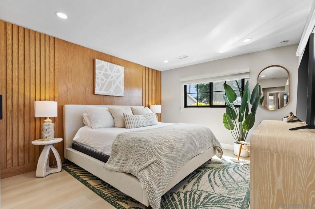 Pacific Beach - Residential