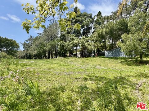 Photo of 27555 Pacific Coast Highway, Malibu, CA 90265 (MLS # 25589283)