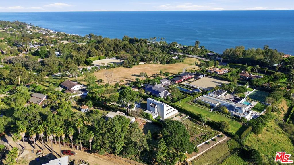27555 Pacific Coast Highway