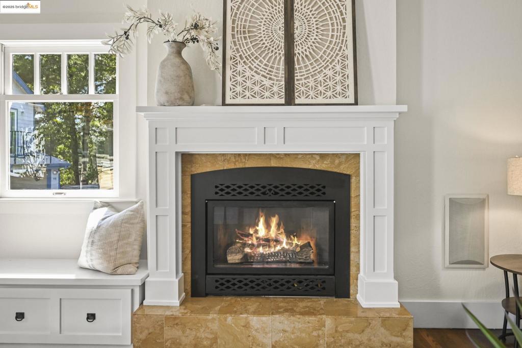 ALMOND COURT - Residential