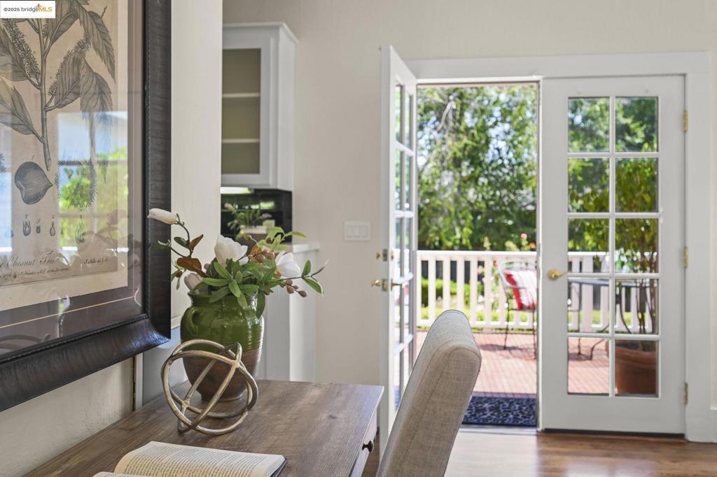 ALMOND COURT - Residential