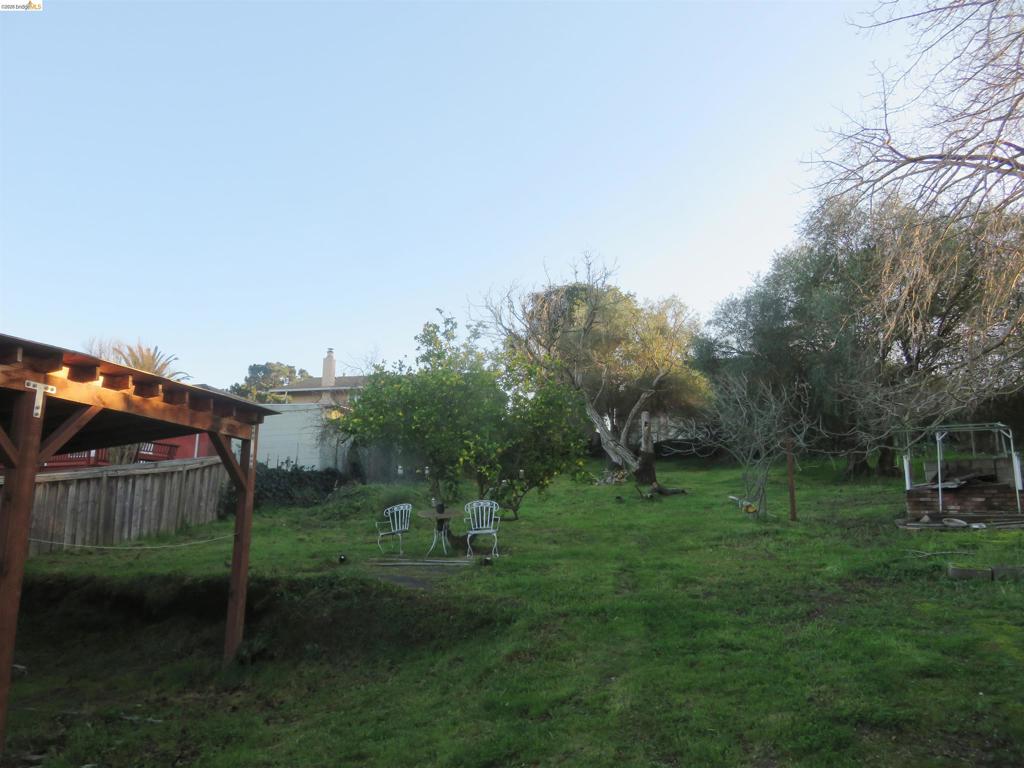 1731 San Pablo Ave