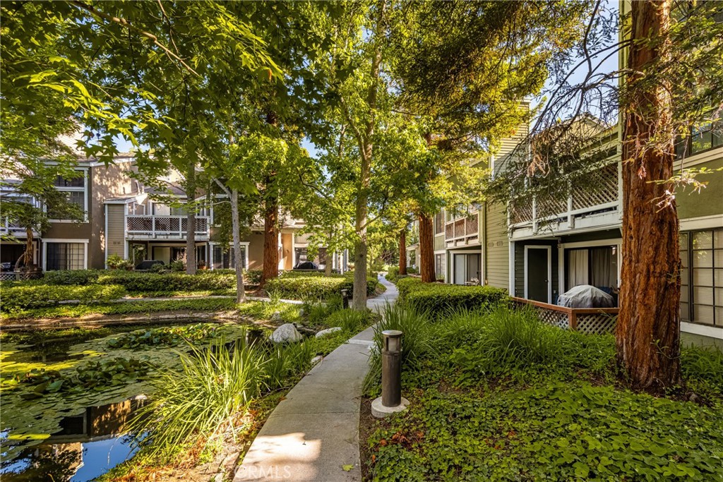 700 E Lake Drive 80