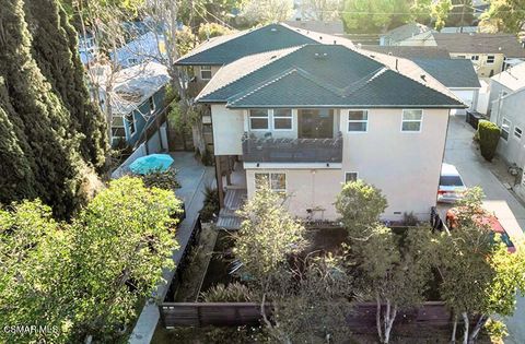 Photo of 625 Niagara Street, Burbank, CA 91505 (MLS # 226001086)